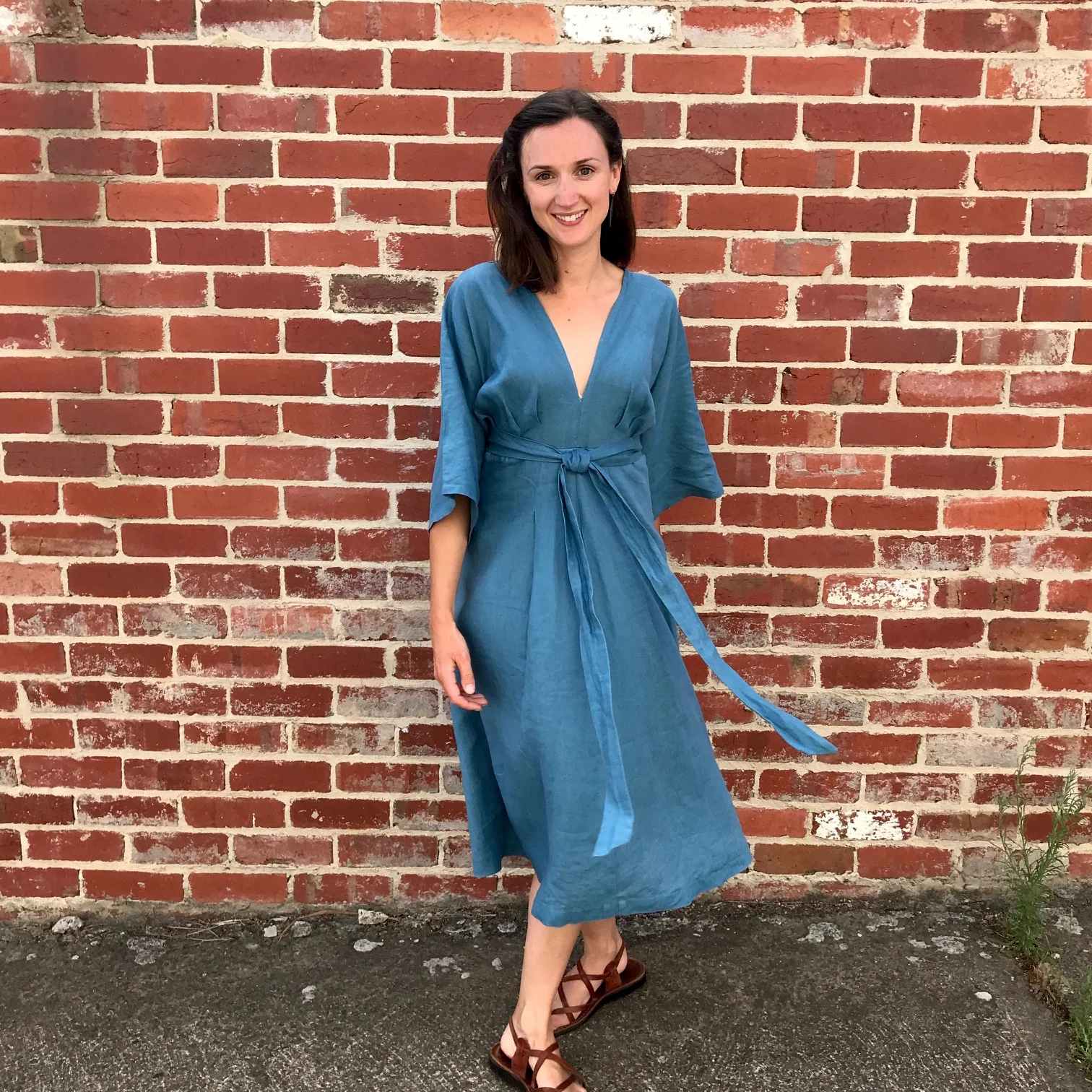 Vogue Deep V Kimono Dress V9253 Willow and Stitch